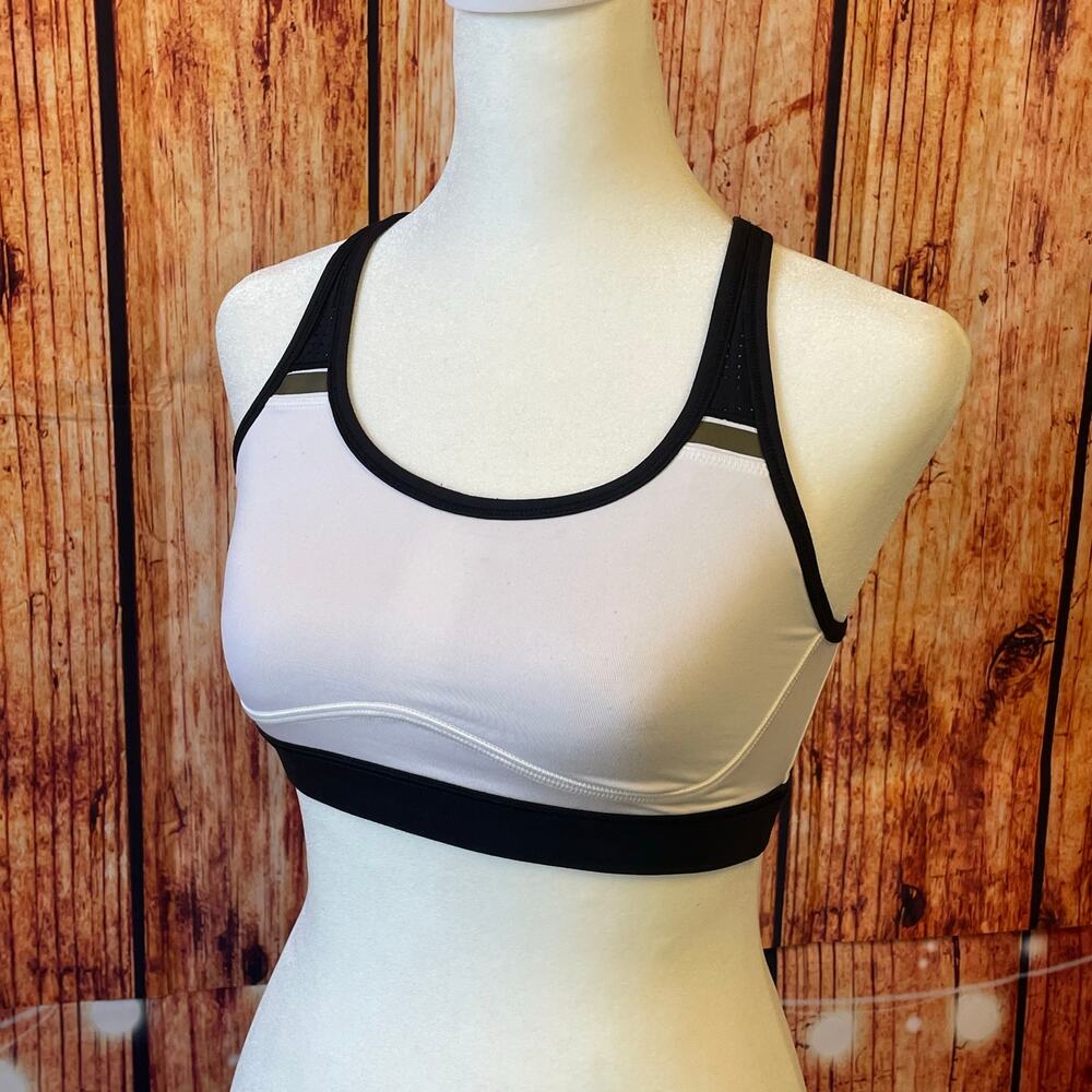 Lululemon Sweaty or Not bra size 4 black white no pads caged medium support